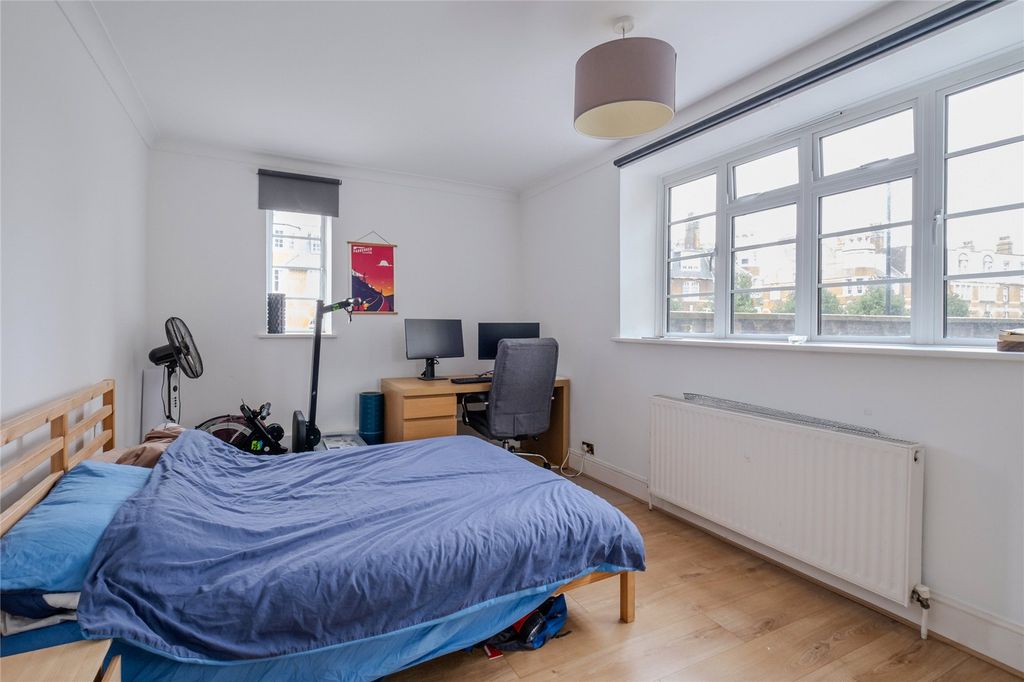 Property photo 2 of 5 Picture No. 10