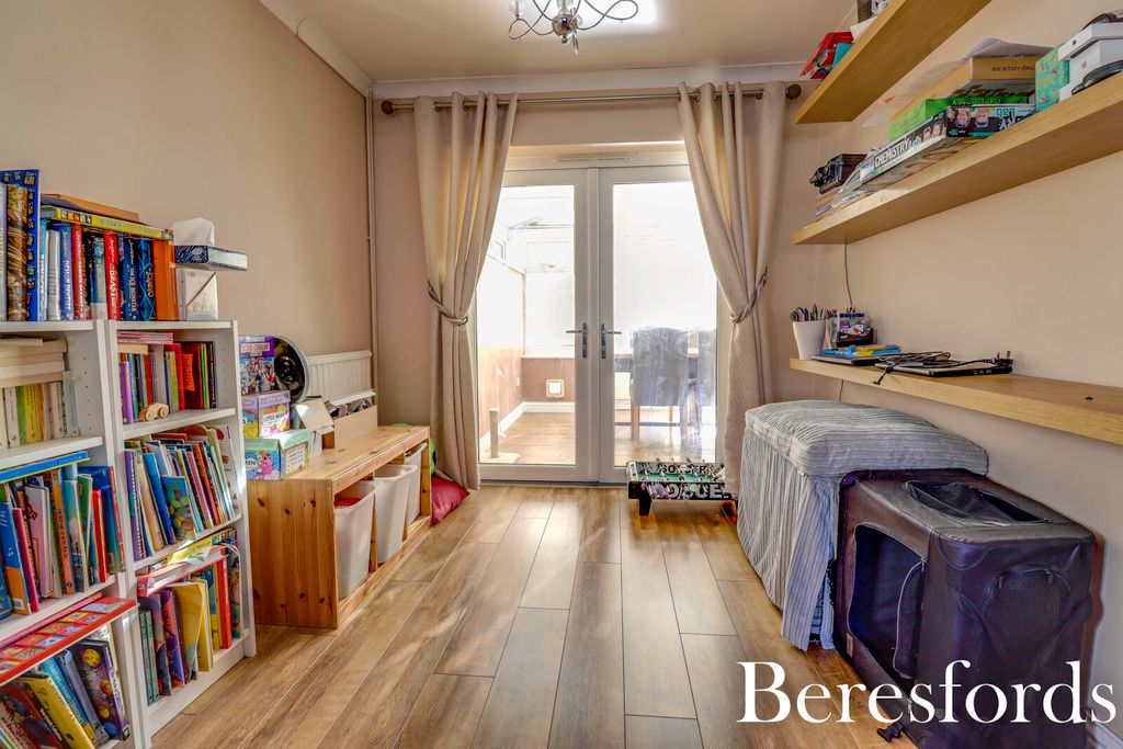 Property photo 3 of 19 Picture No. 07