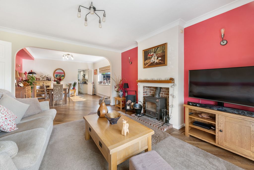 Property photo 2 of 48