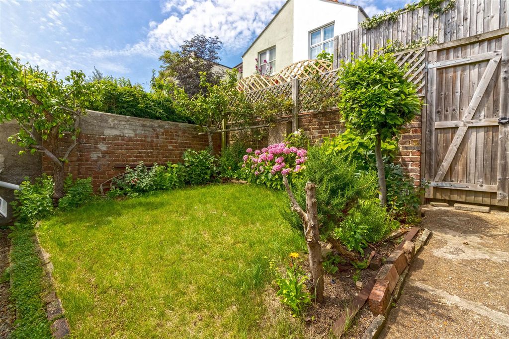 Property photo 2 of 27 _Mg_1580-Hdr.Jpg