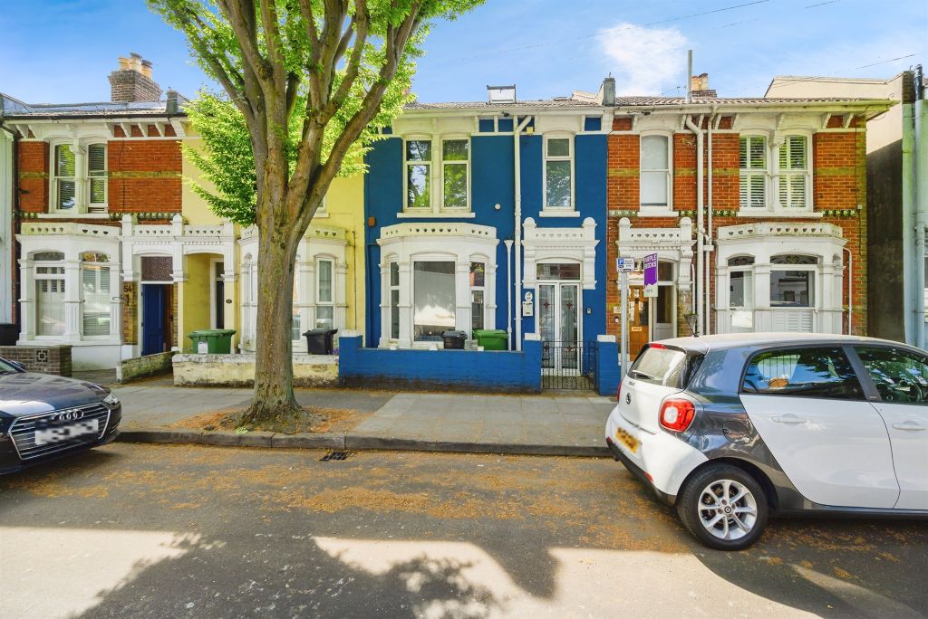 Property photo 1 of 17