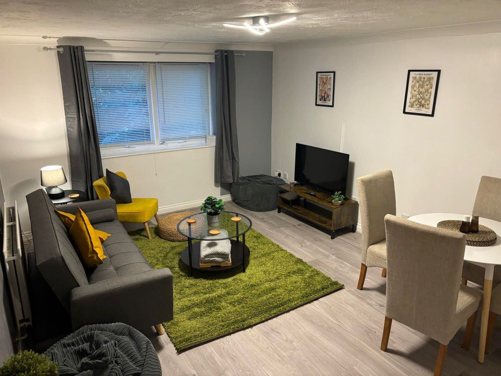 Property photo 2 of 13
