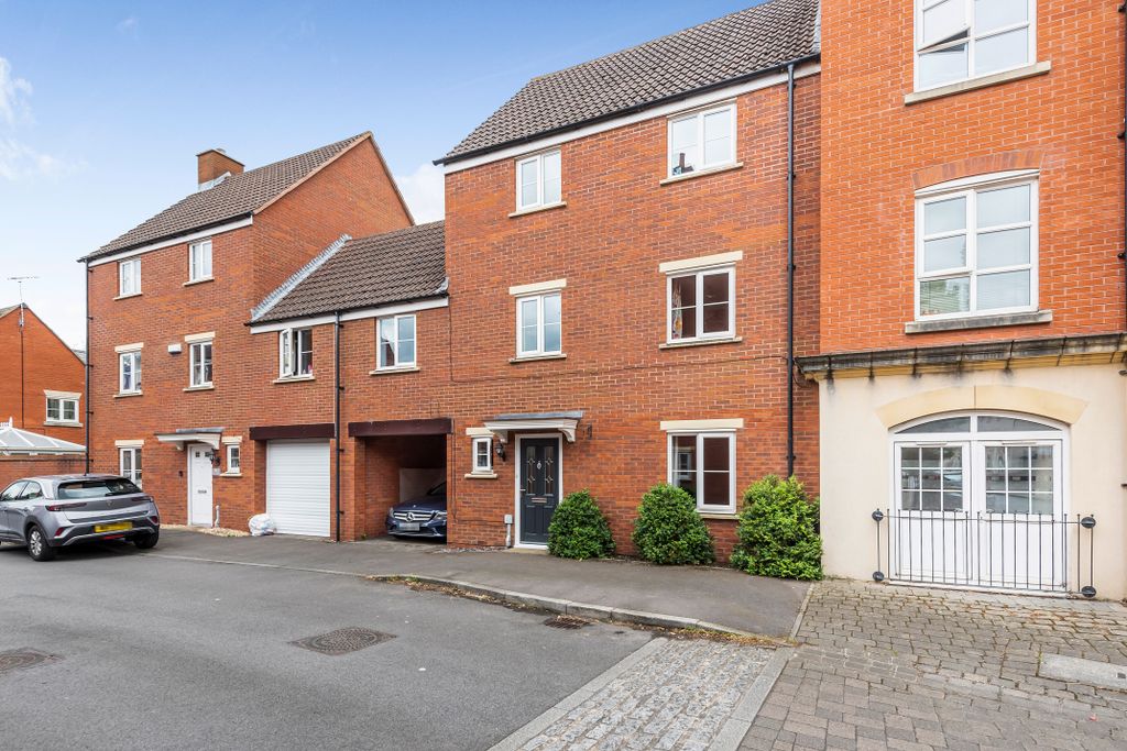 Property photo 1 of 13 86751319