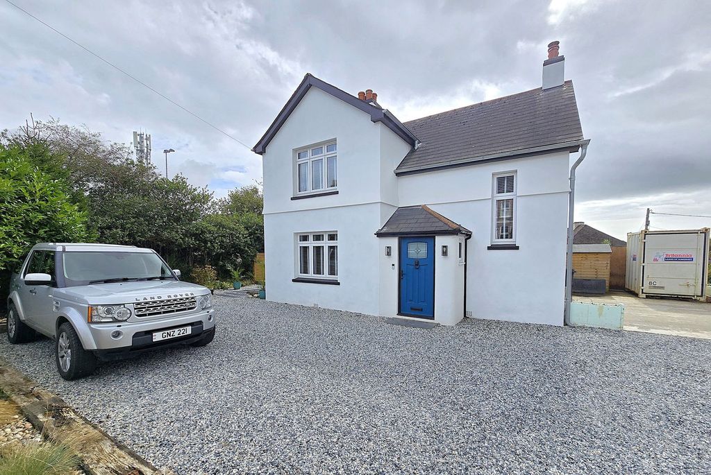 Property photo 1 of 27