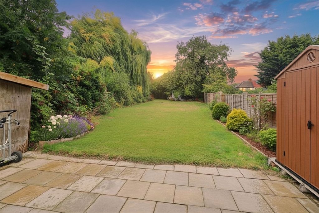 Property photo 2 of 9