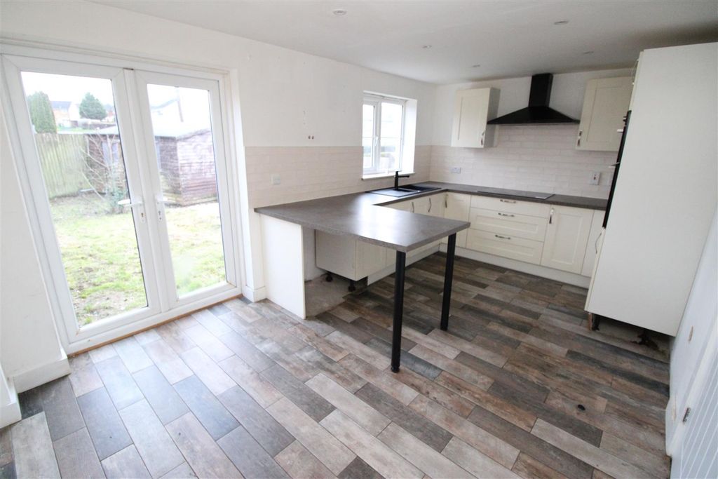 Property photo 2 of 11 Img_9475.Jpg