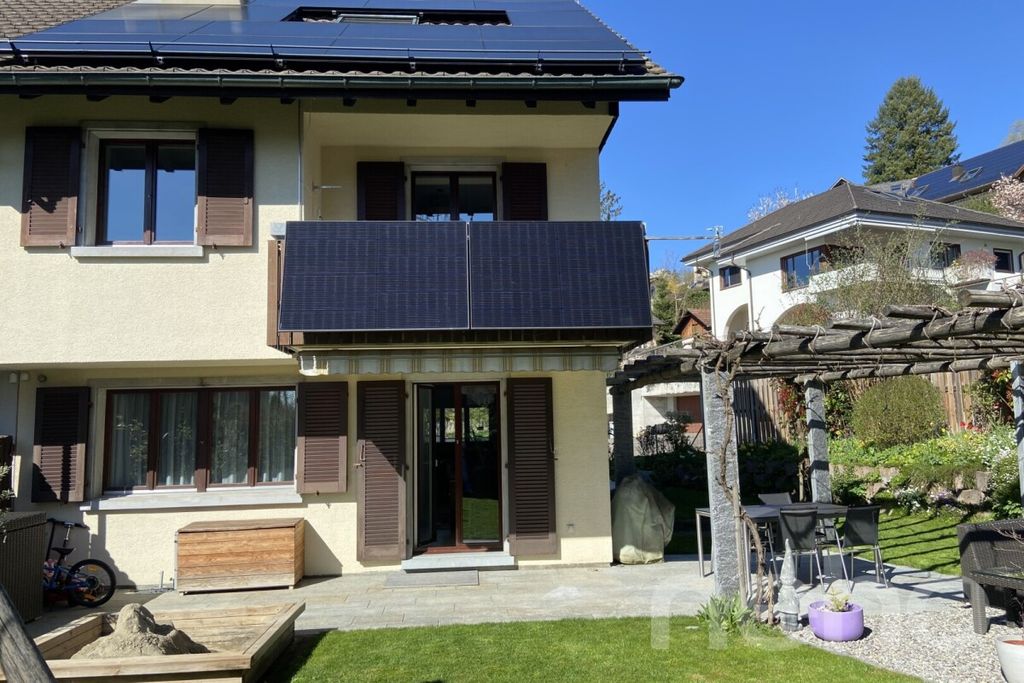 Property photo 2 of 12