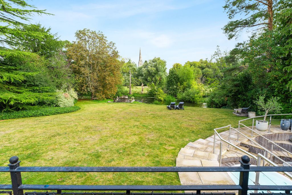 Property photo 3 of 50