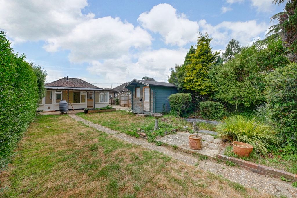 Property photo 2 of 21