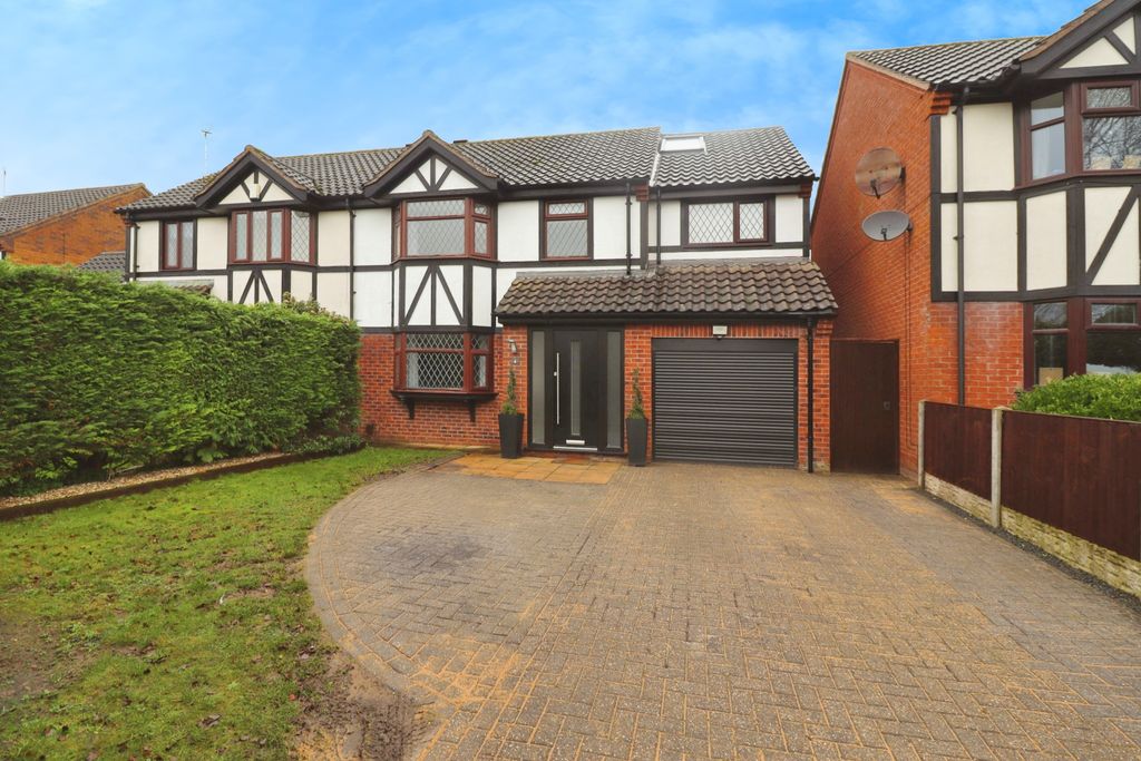 Property photo 1 of 26