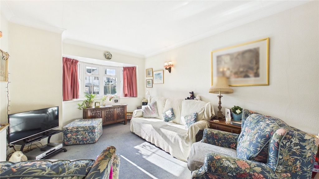 Property photo 2 of 12 Picture 2