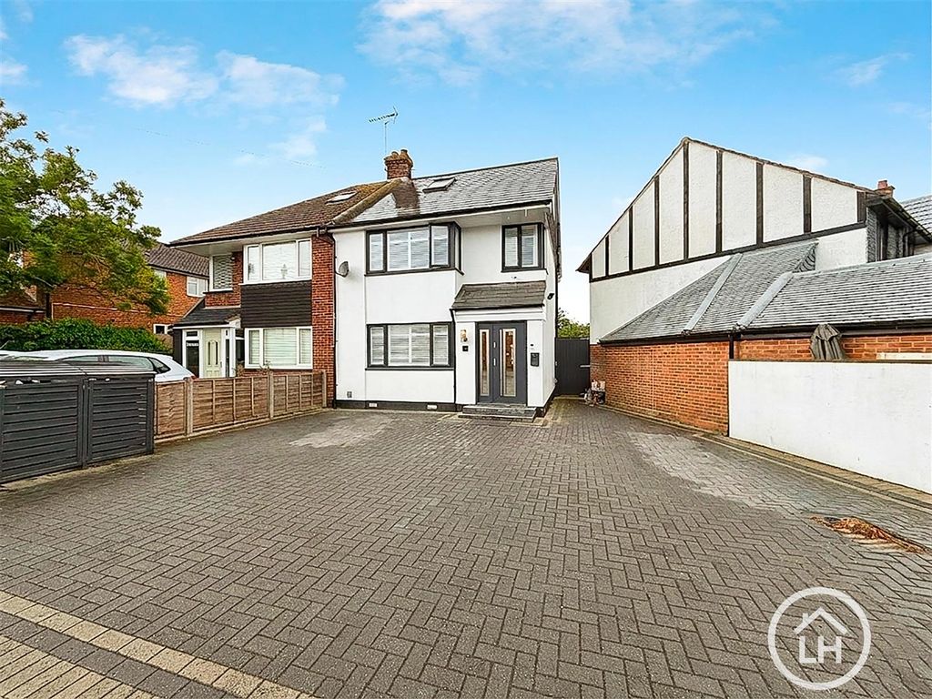 Property photo 1 of 19 External