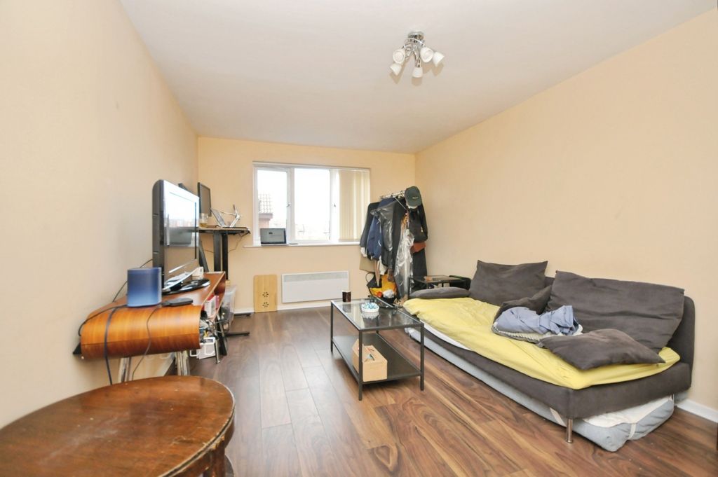 Property photo 2 of 14 Photo