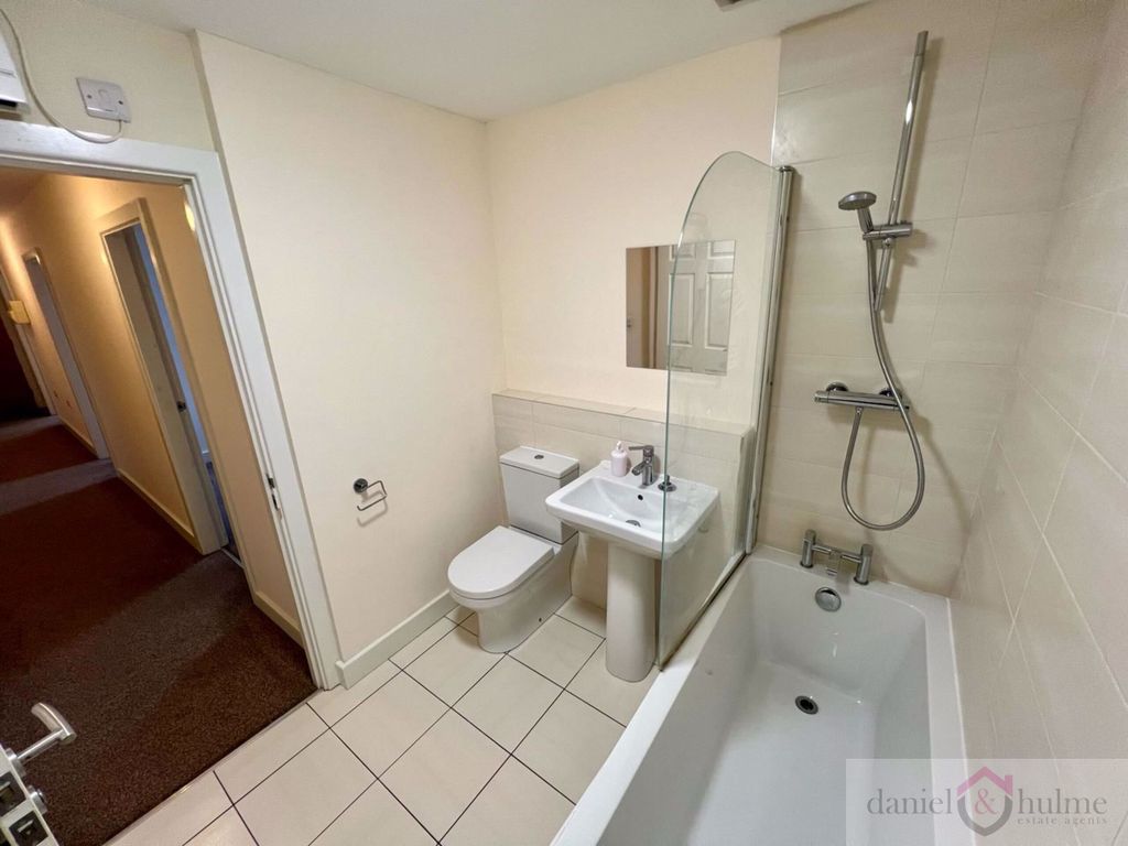 Property photo 3 of 12 Photo 7