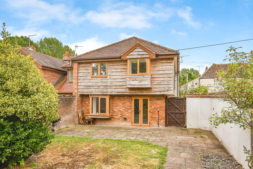 Property photo 3 of 17