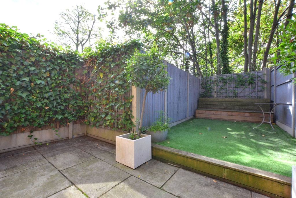 Property photo 3 of 17 Picture No. 20