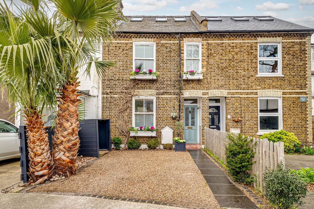 Property photo 1 of 19