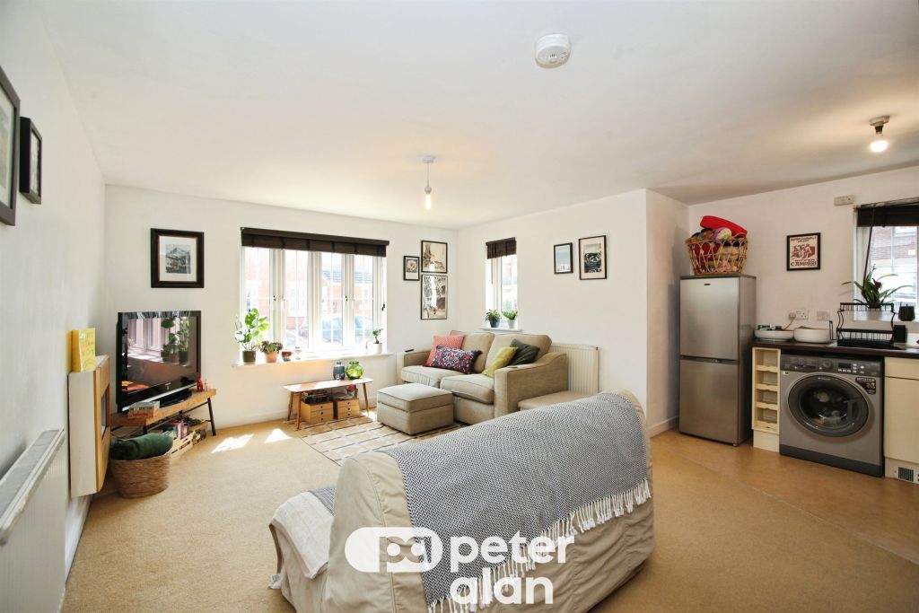 Property photo 3 of 11