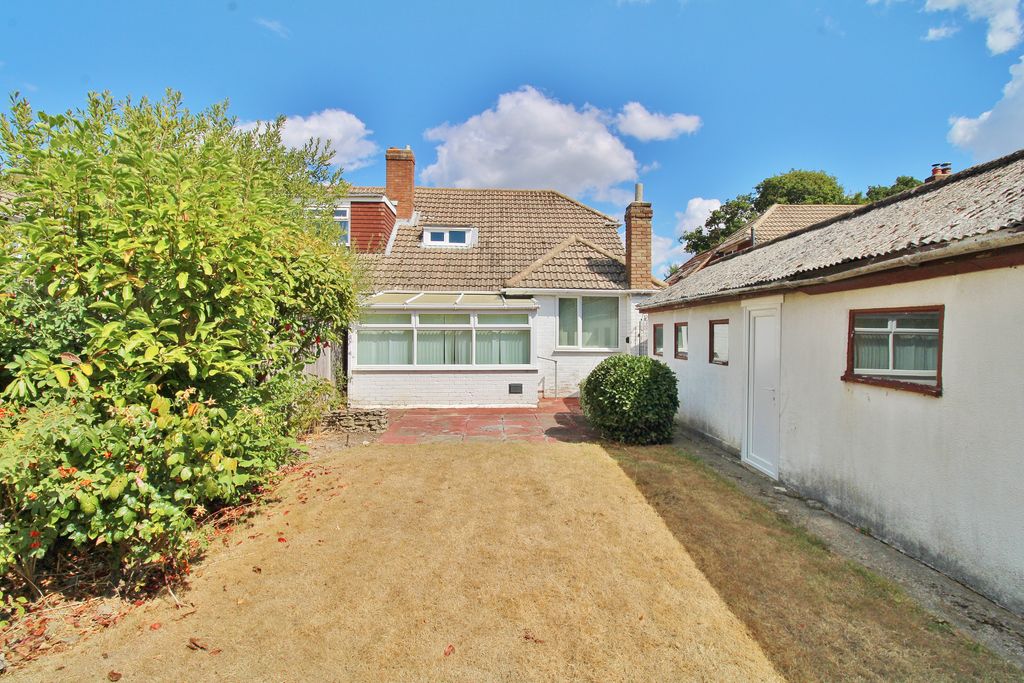 Property photo 3 of 31