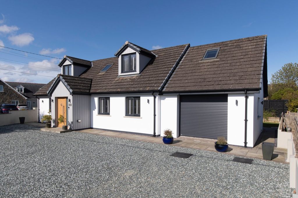 Property photo 1 of 38