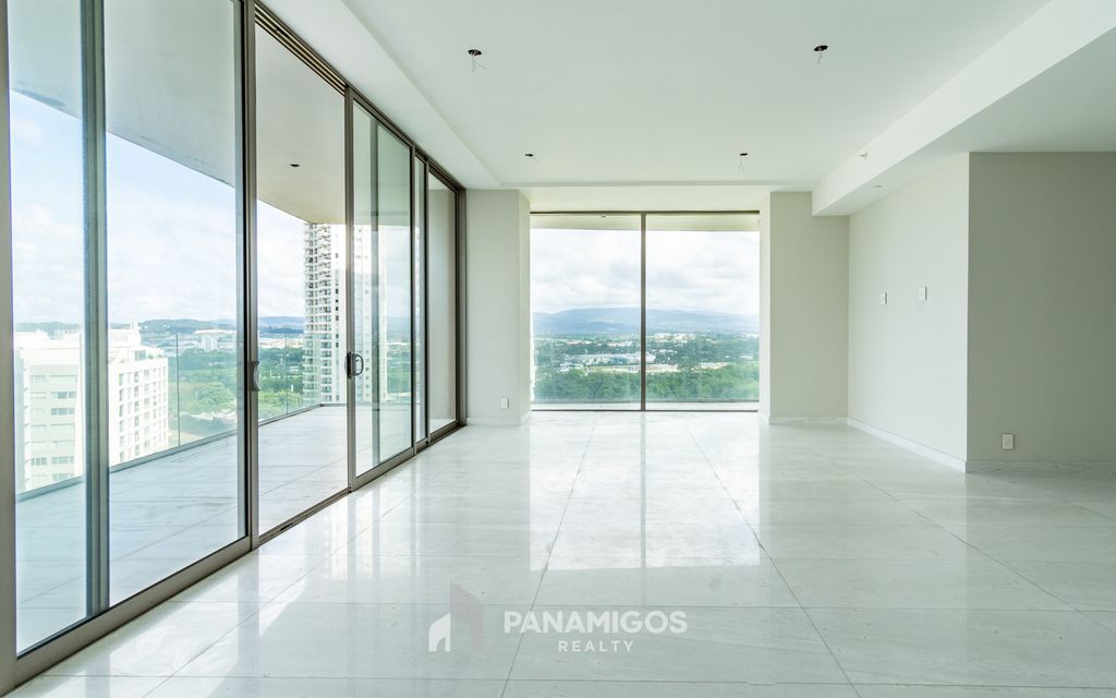 Property photo 2 of 36