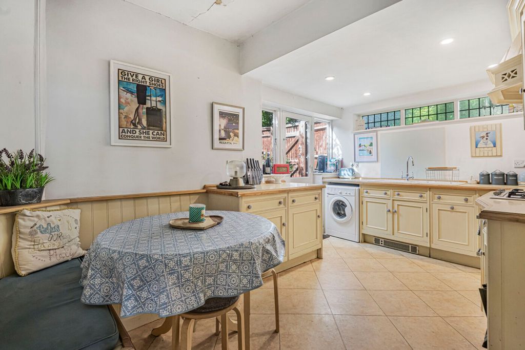 Property photo 3 of 15