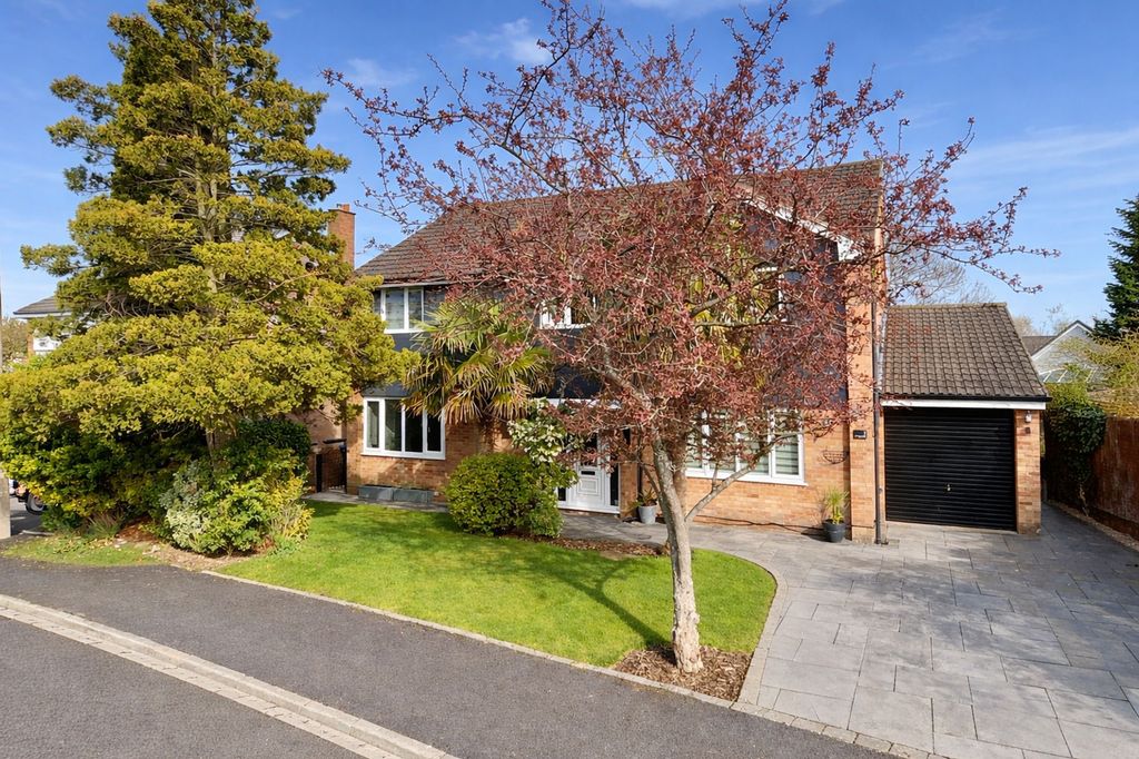 Property photo 1 of 31