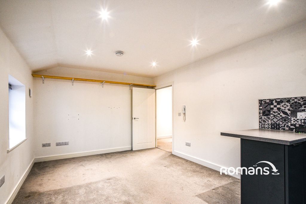 Property photo 3 of 10 Living Room