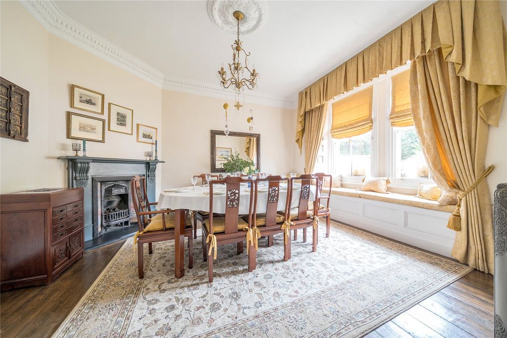 Property photo 3 of 36 Picture No. 16