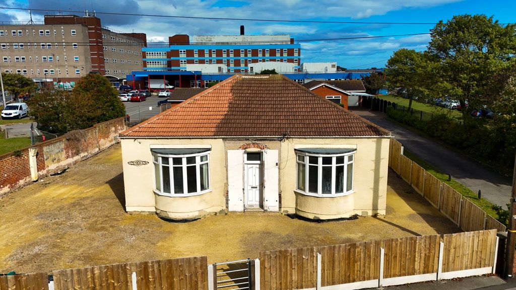 Property photo 3 of 25