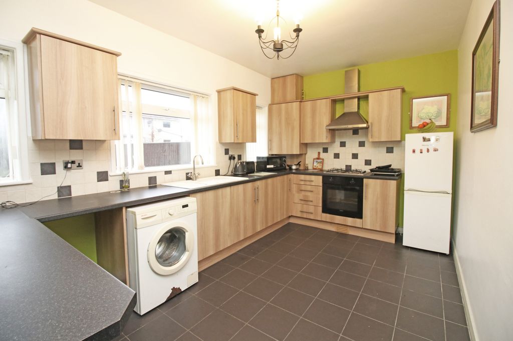 Property photo 2 of 13