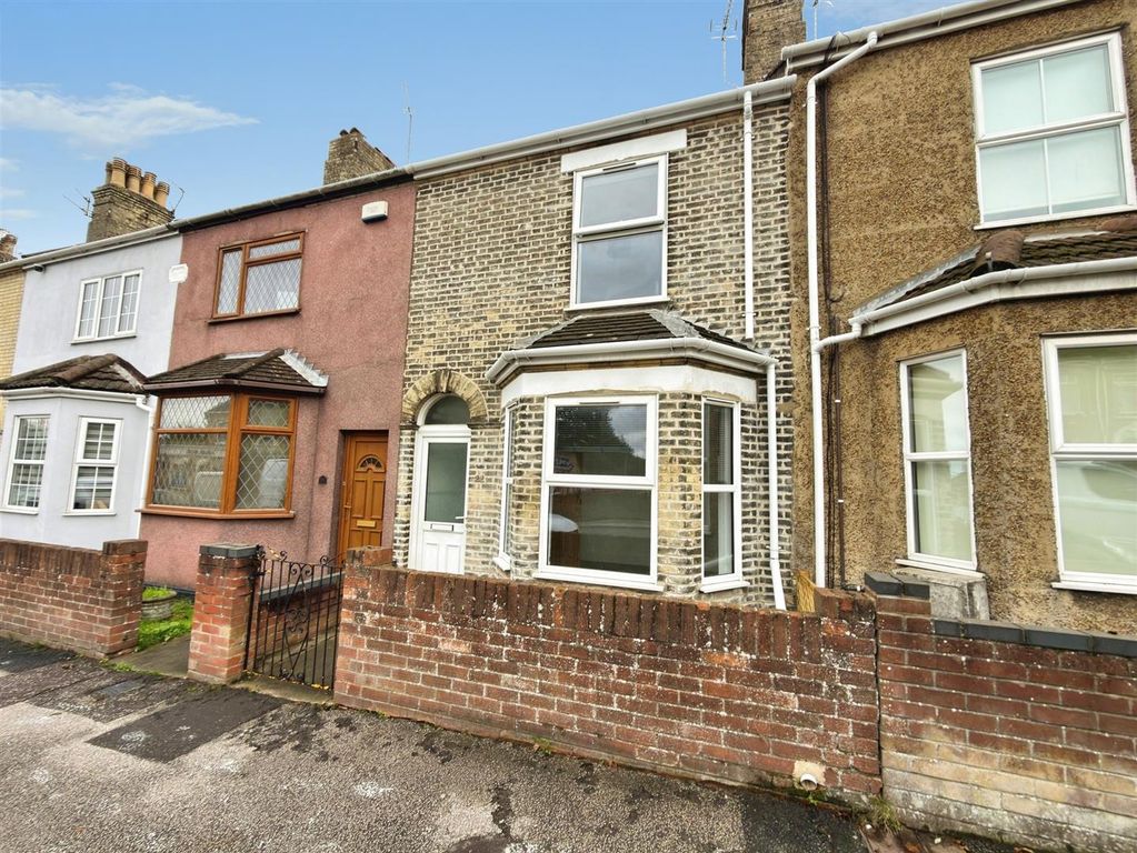 Property photo 1 of 17 Bridge Road (1).Jpg