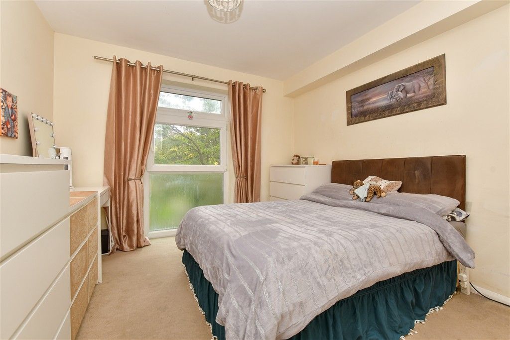 Property photo 1 of 12 Bedroom 1