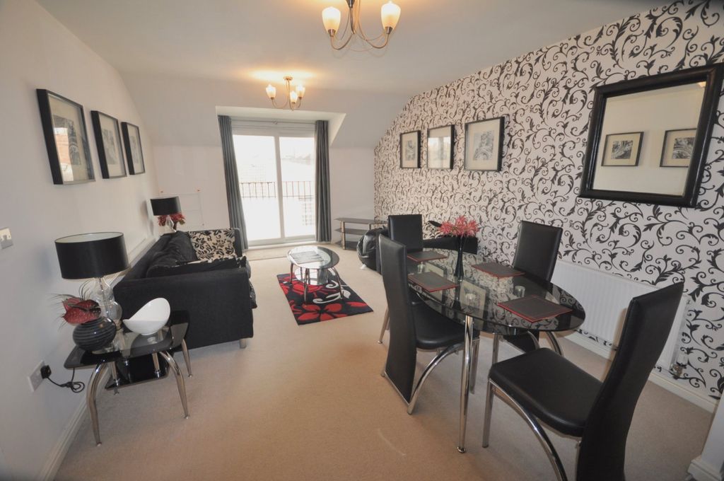 Property photo 3 of 6 Picture No. 04