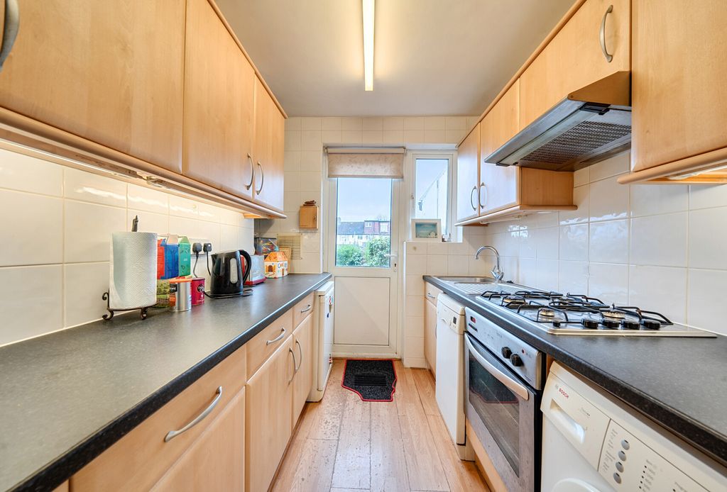 Property photo 3 of 19 1407669-9-698c5c8...