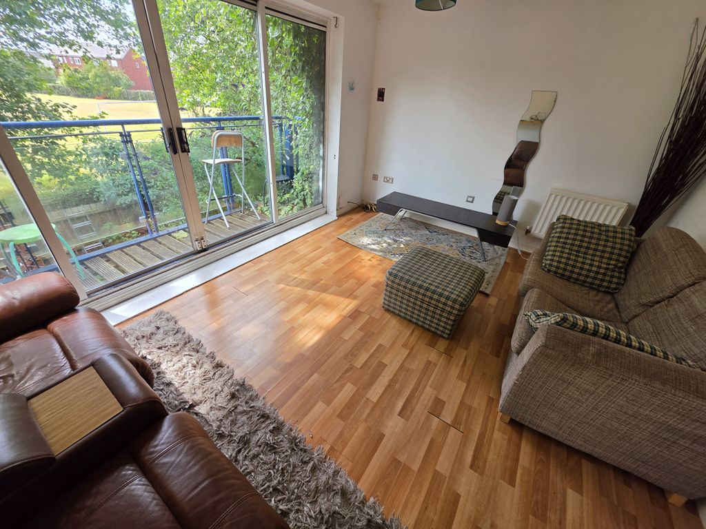 Property photo 3 of 16 Gallery