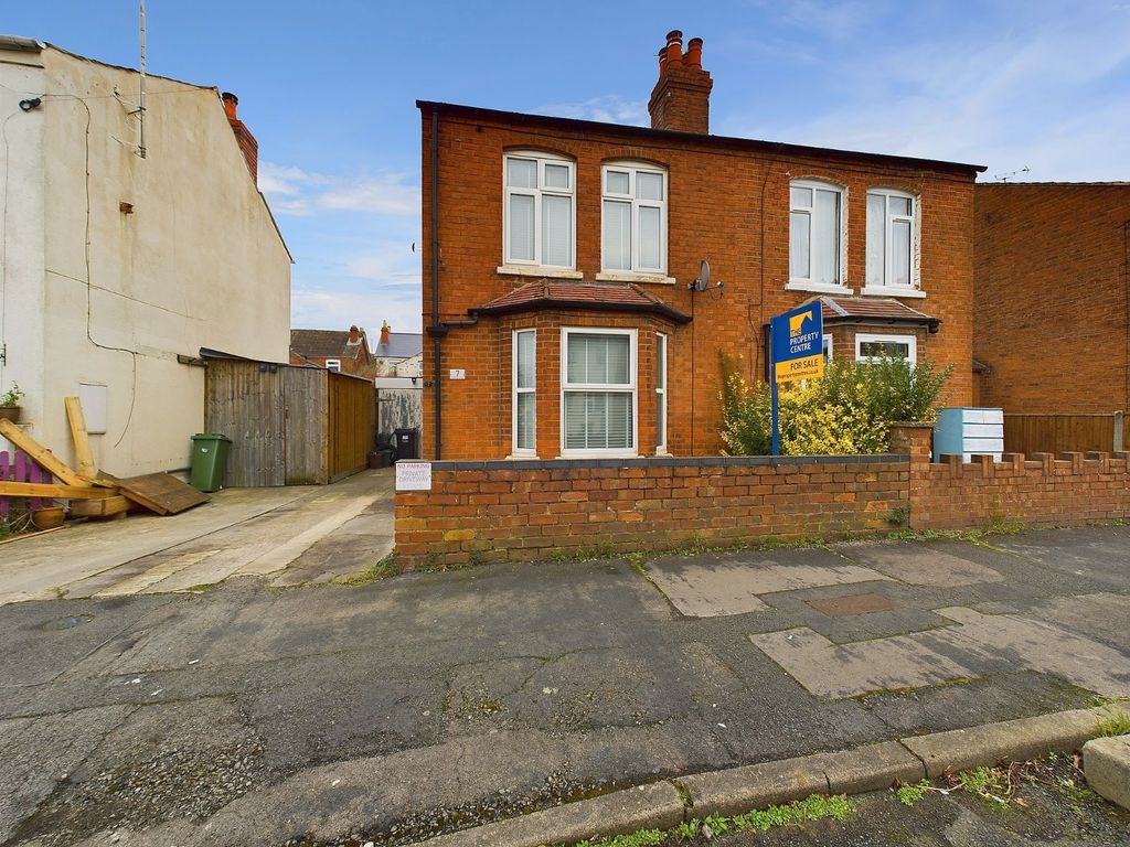 Property photo 2 of 13 Picture No. 01