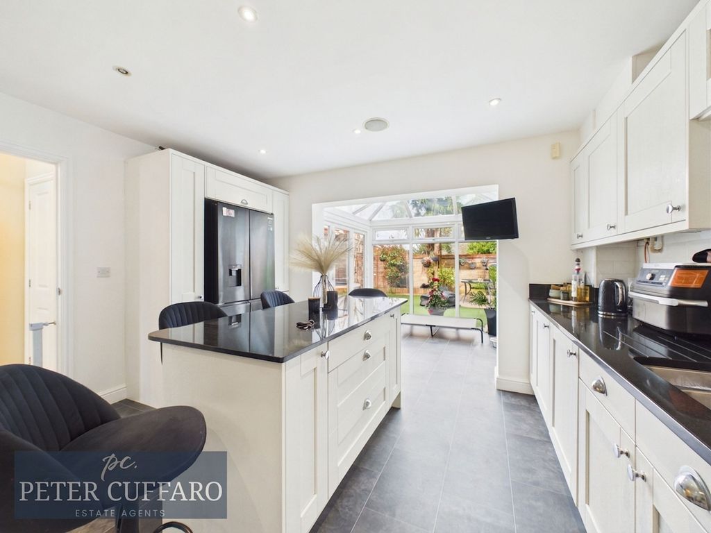 Property photo 3 of 18