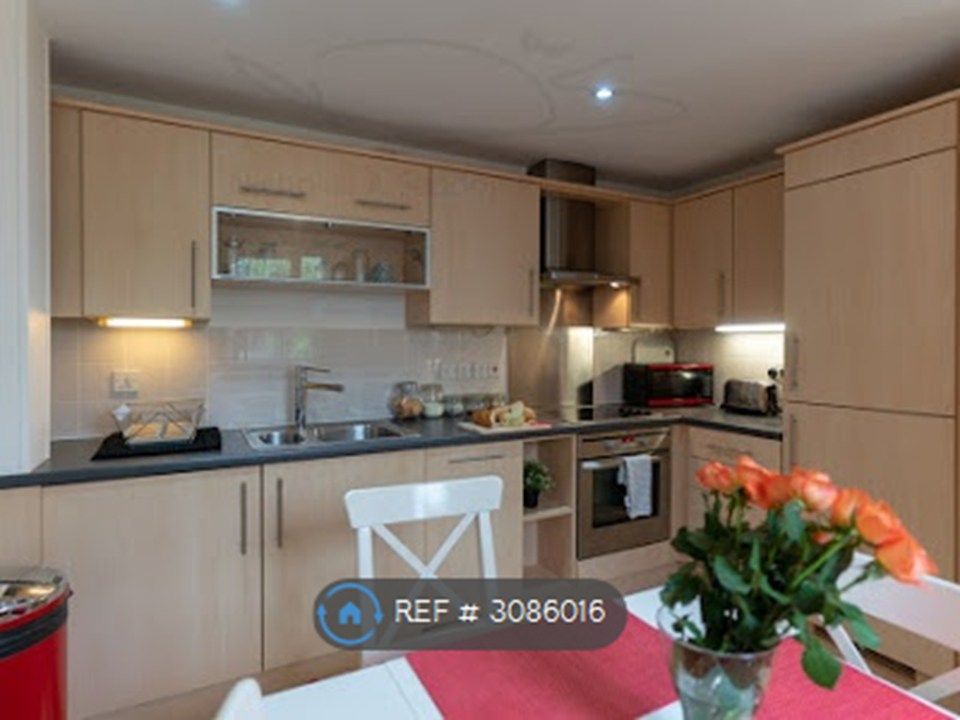 Property photo 2 of 19
