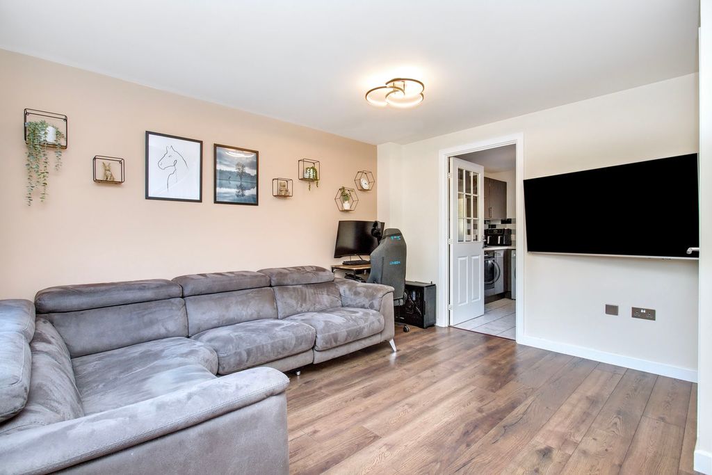 Property photo 3 of 12 Property Image 3