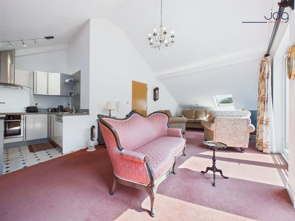 2 bed flat for saleDamside Street, Lancaster | Two-Bed Penthouse Apartment LA1 photo 4