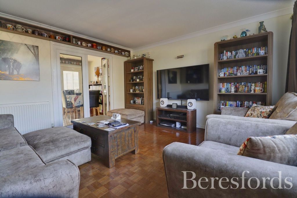 Property photo 2 of 16 Picture 2