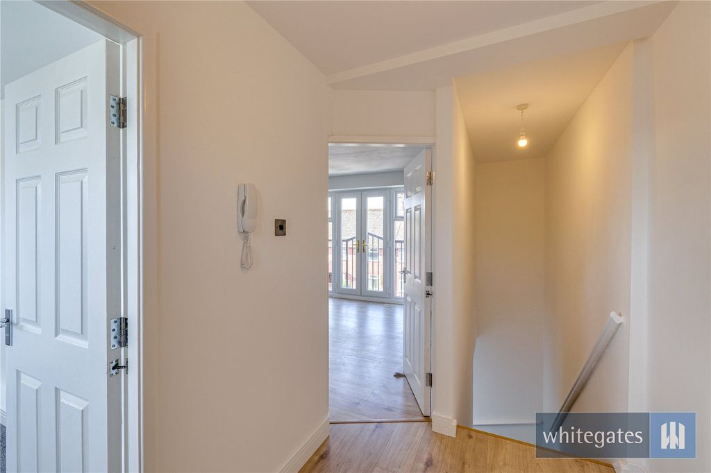 Property photo 2 of 16 Picture No. 02