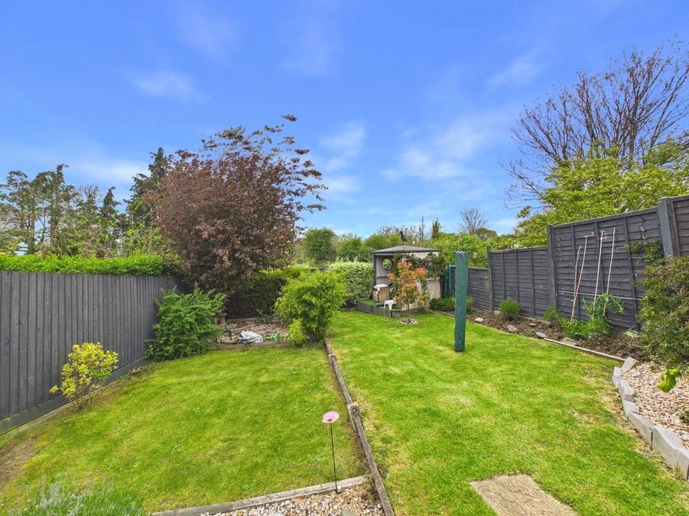 Property photo 2 of 18 Picture No. 12