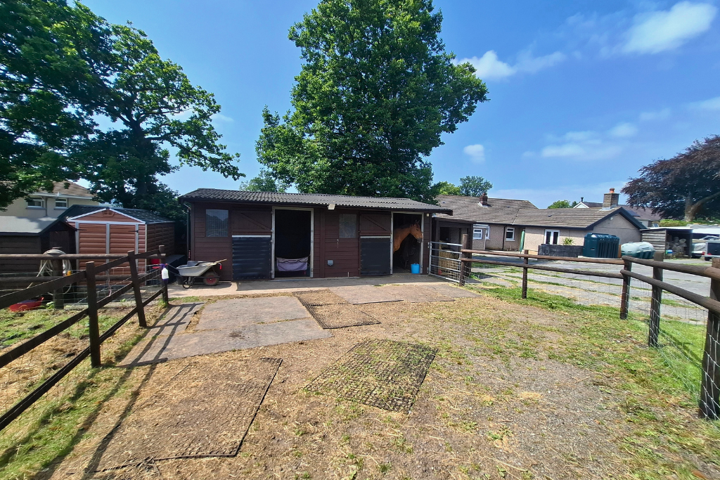 Property photo 1 of 34
