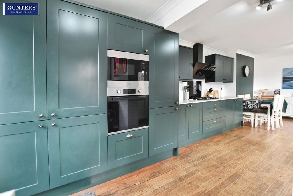 Property photo 2 of 22 Kitchen/Diner