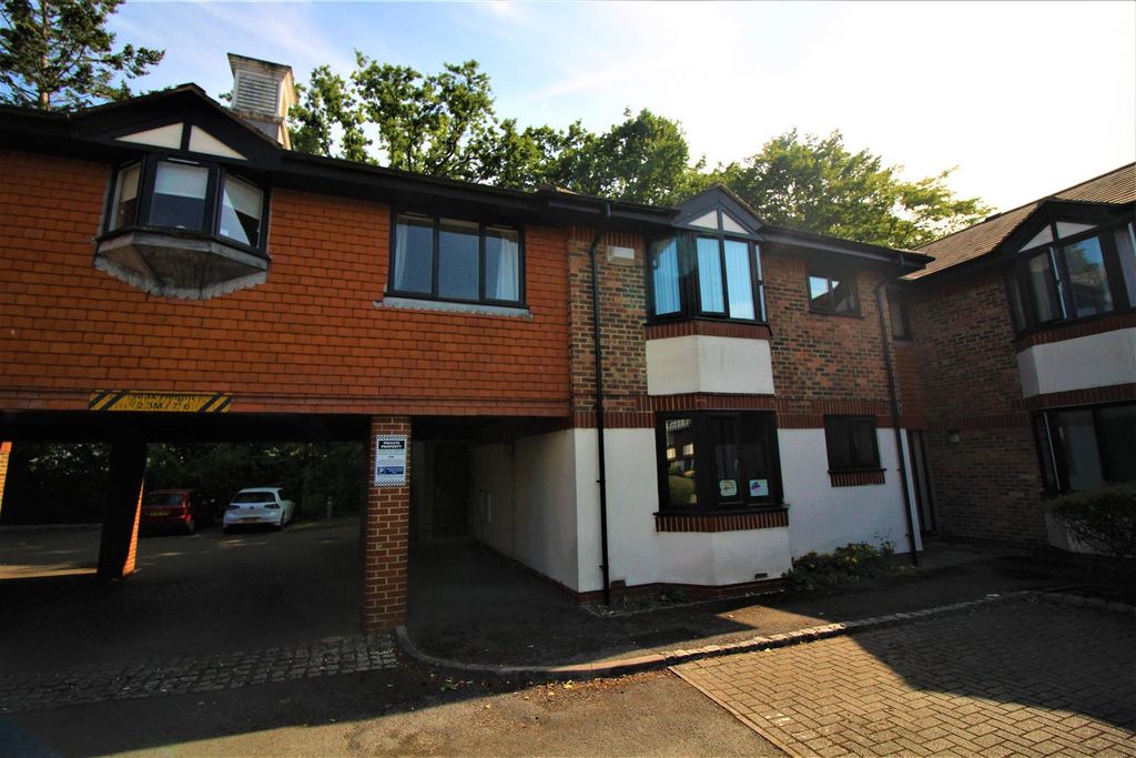 Property photo 1 of 7