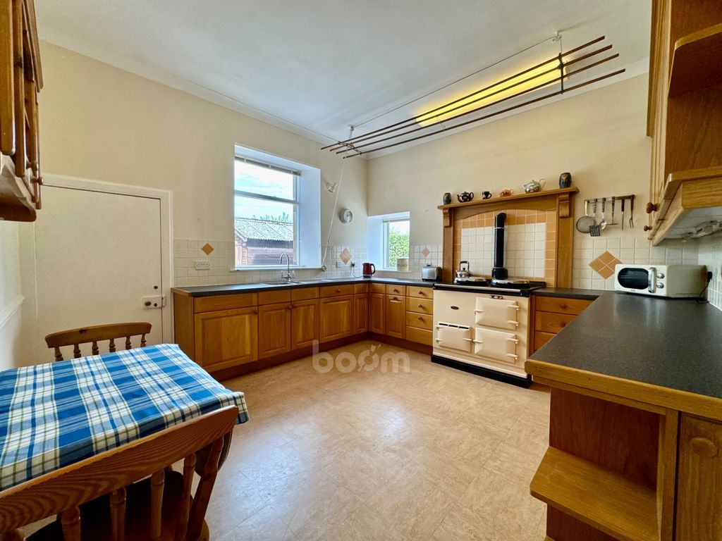 Property photo 3 of 59 Img_8927