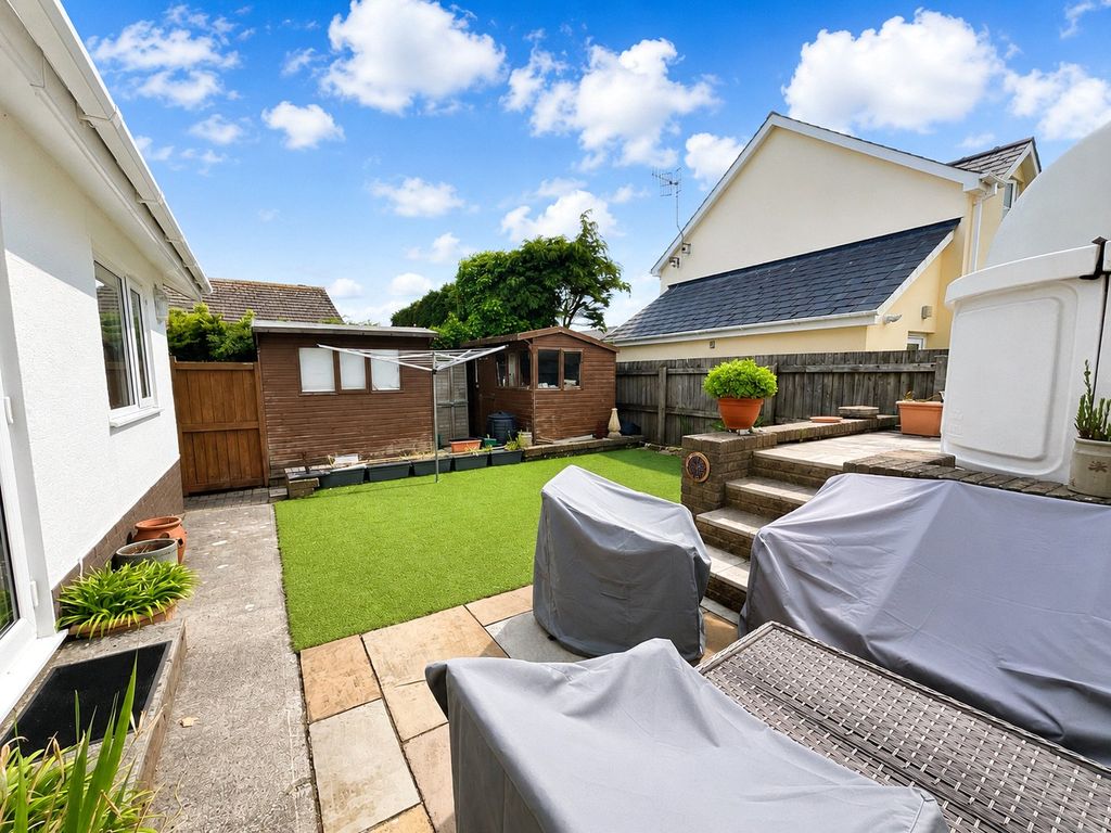 Property photo 2 of 16 Picture No. 02