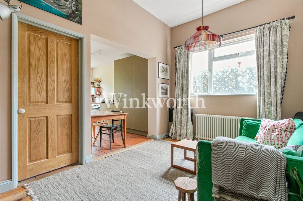 Property photo 2 of 16 Picture No. 05